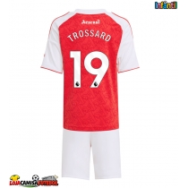 Camisa de Futebol Arsenal Leandro Trossard #19 Equipamento Principal Infantil 2025-26 Manga Curta (+ Calças curtas)